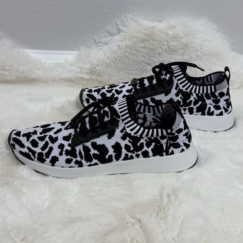 Nautica Leopard Animal Print Sneakers White Black Athletic Shoes, Size 9.5 - Picture 2 of 10